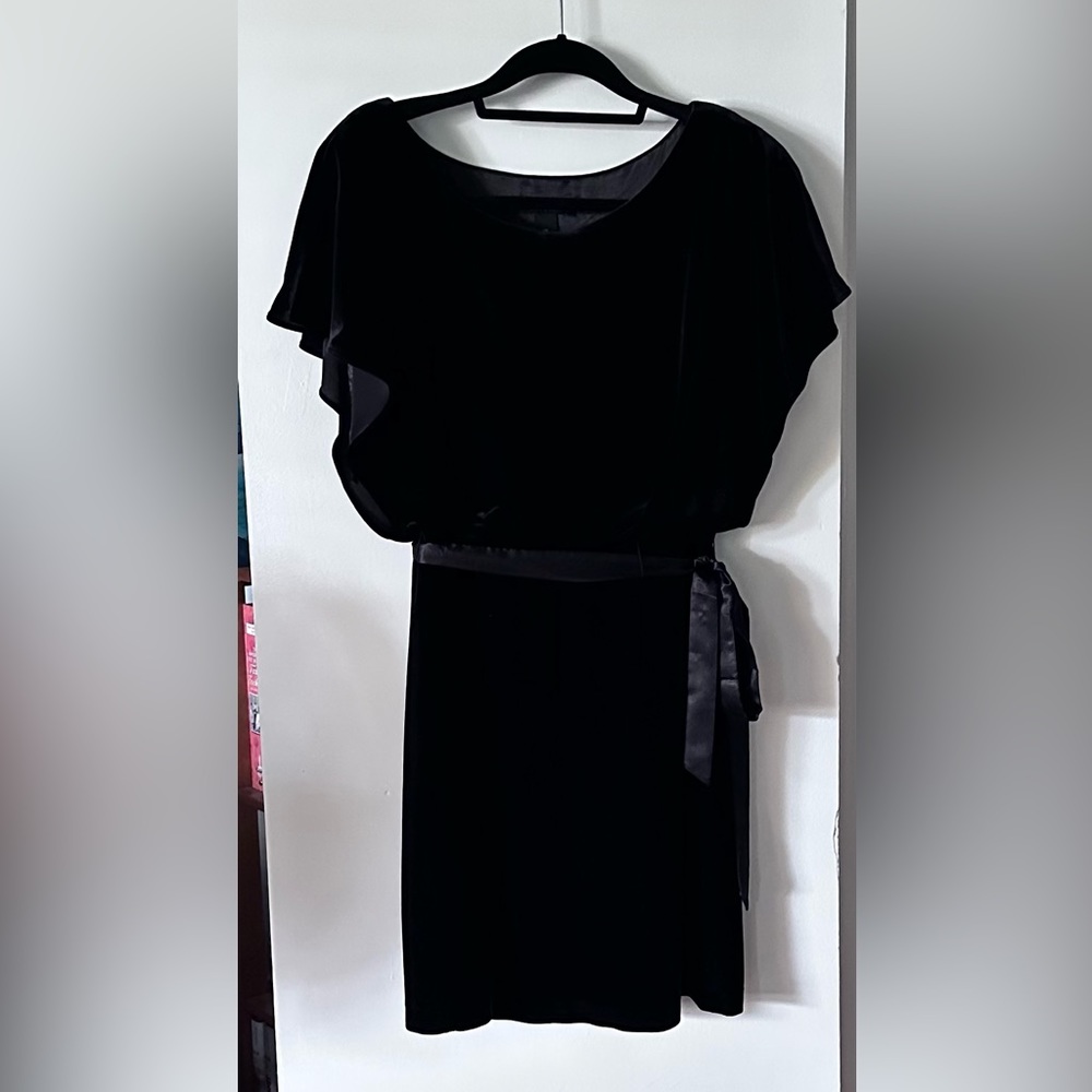Black Velvet Dress with Satin Tie, Women’s Size 10